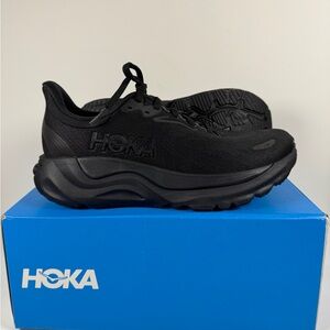 Hoka Women's Arahi 8 In Black/Black 1168691/BBLC - Size 7.5B Brand New